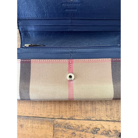 BURBERRY Calfskin House Check Porter Continental Wallet Navy Blue - Picture 9 of 14